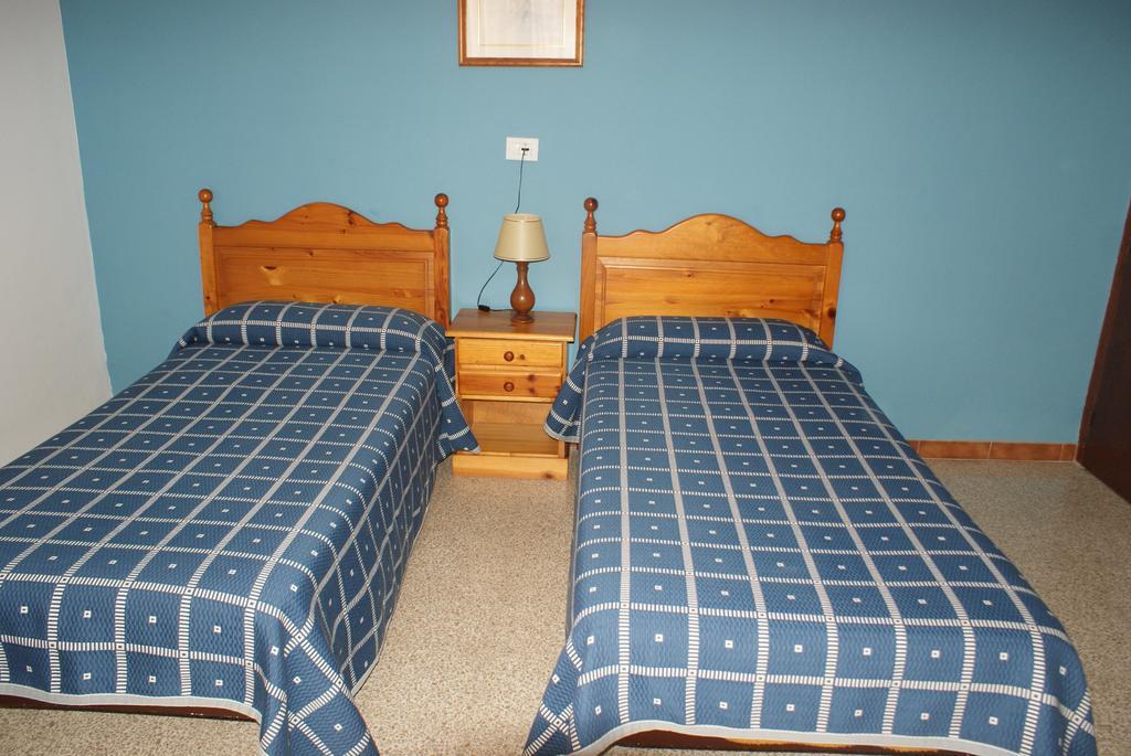 Hostal Gran Sol Llanca Bagian luar foto